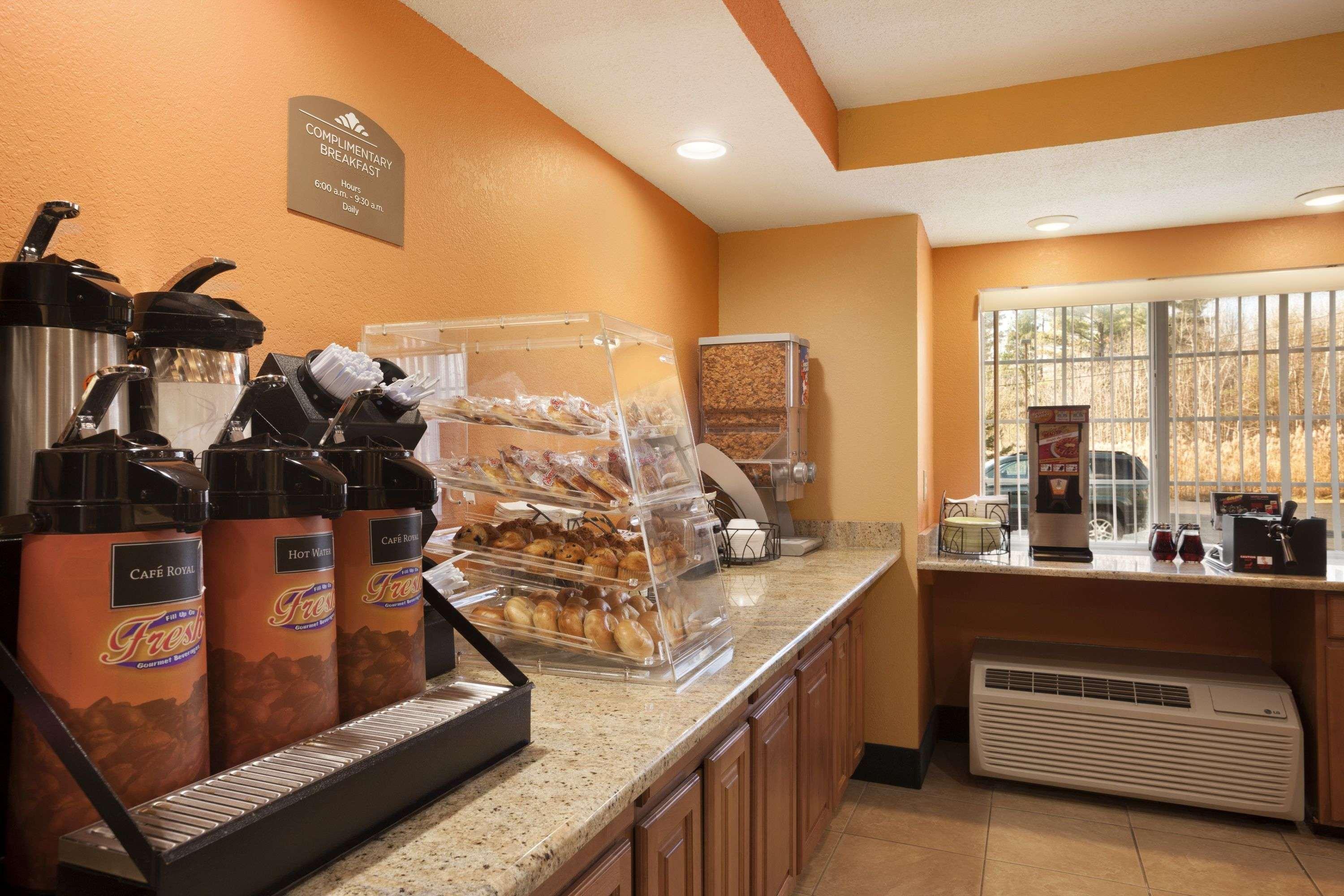 Microtel By Wyndham - Albany Airport Hotel Latham
