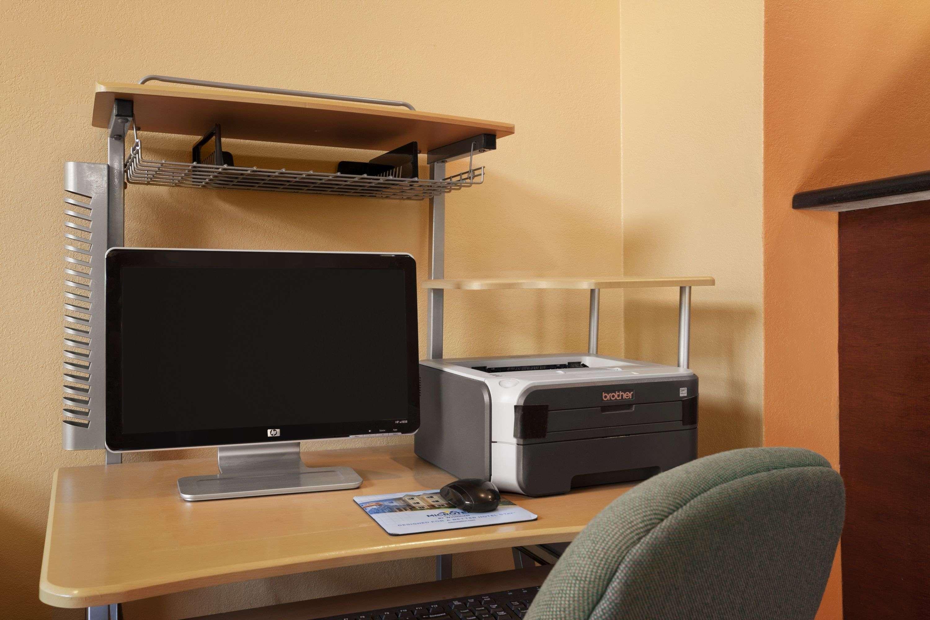 Microtel By Wyndham - Albany Airport Hotel Latham