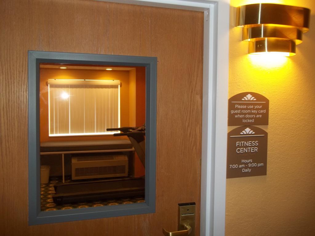 Hotel Microtel By Wyndham - Albany Airport 2*